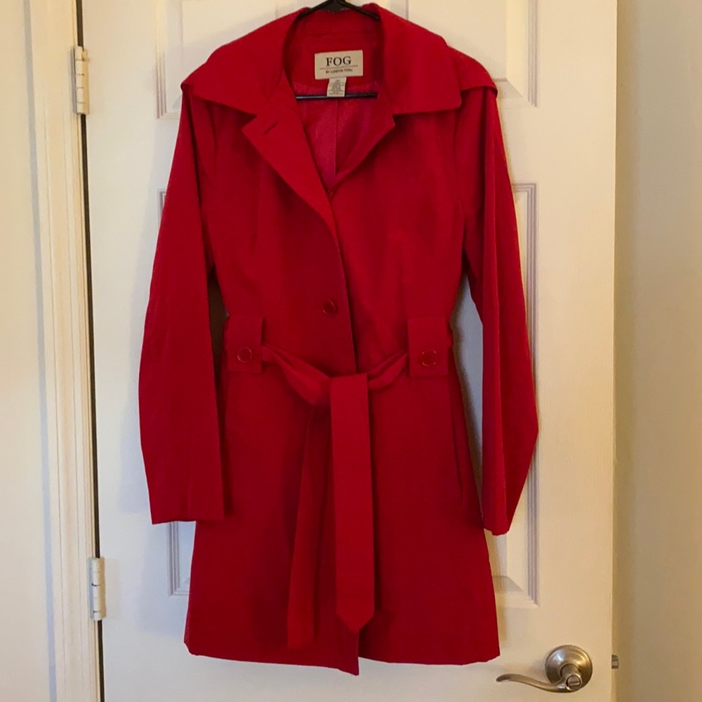 Barely worn lined London Fog red hooded trench!!